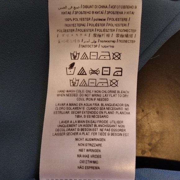 G by Guess - Ruffle Off Shoulder Blouse - Picture 11 of 12